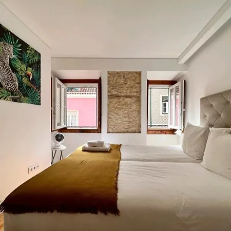 Center Quiet Apartment-lapa 2 Bathroom Daire Lisboa