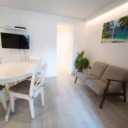 Center Quiet Apartment-lapa 2 Bathroom * Lisbon