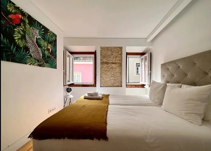 Cozy Lapa Retreat 2Br 2Ba Ideal For Couples Apartmán Lisboa